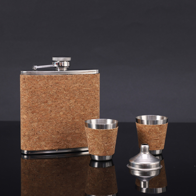 8oz Portable Flagon Hip Flask  - Wine Beer And Spirits บทวิจารณ์และราคา