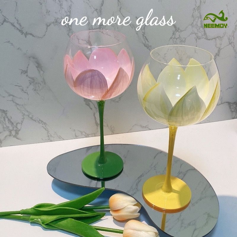 Middle Aged Tulip Painted Glas - Wine Beer Foot บทวิจารณ์และราคา